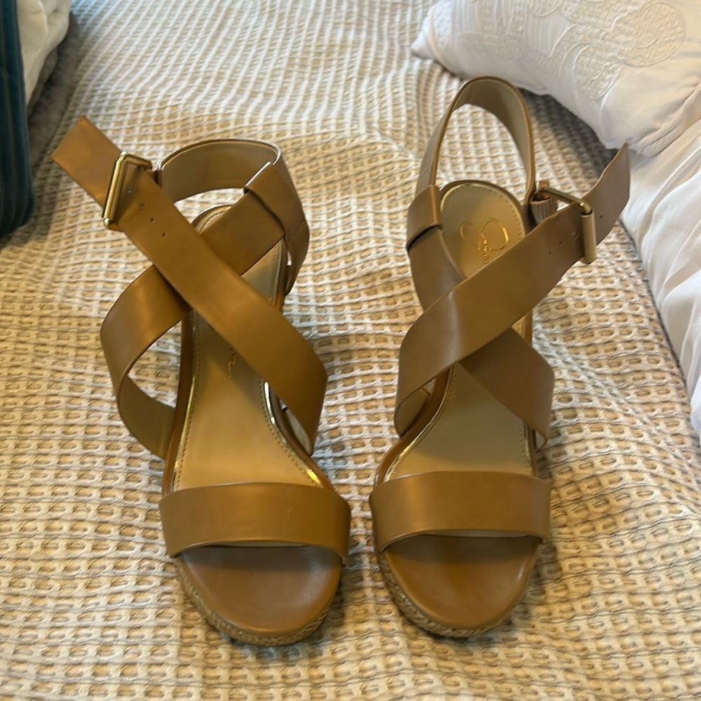 JESSICA SIMPSON BEIGE WEDGES